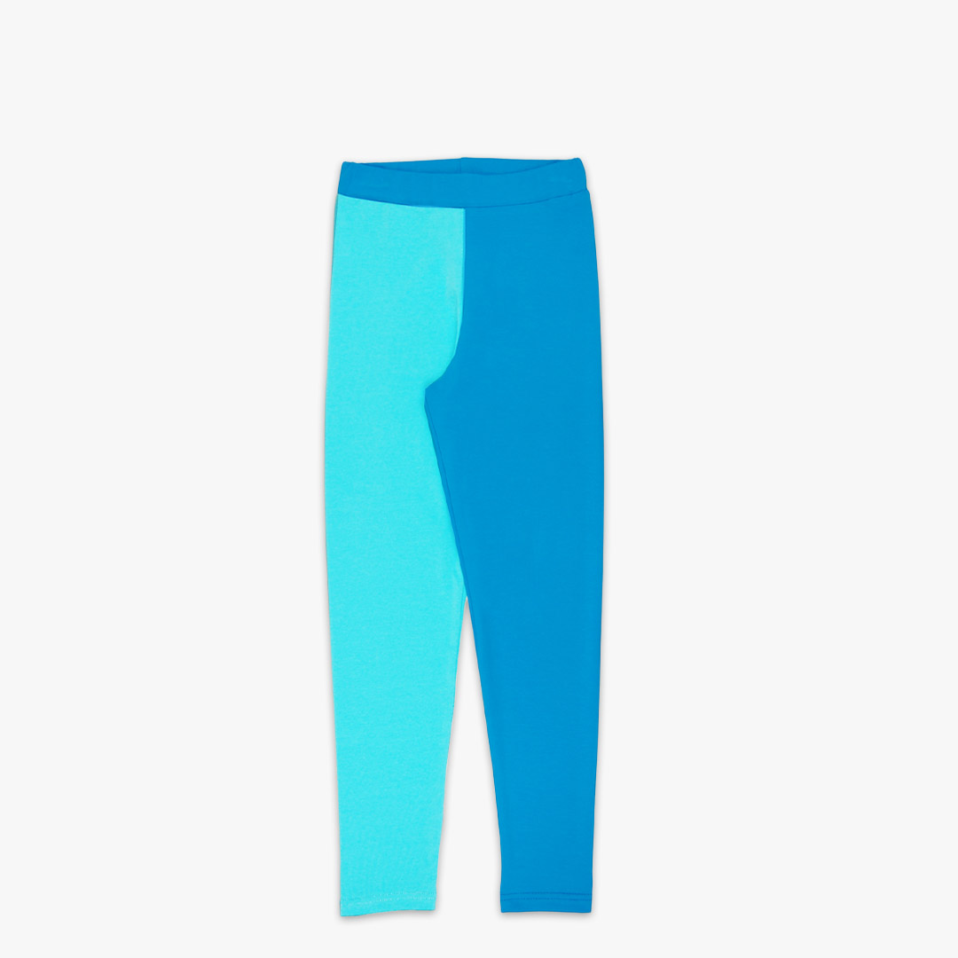 Two-colour leggings with two different colour legs. Left leg is blue, right leg is electric blue and electric blue weist. Front view. Children, 3 -10 yrs. BonnyJoy